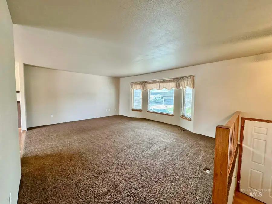 1929 Birch Ave, Lewiston, ID 83501 - #2