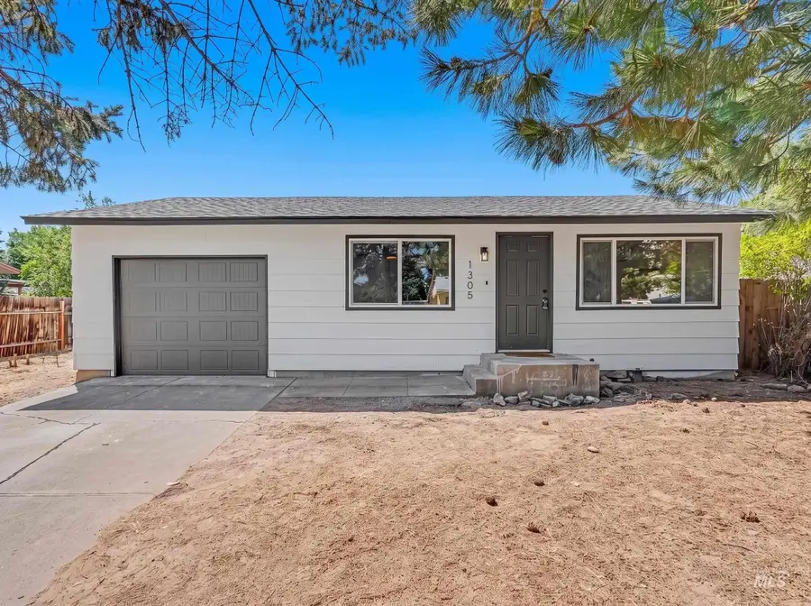 1305 N 2nd E, Mountain Home, ID 83647 - #2