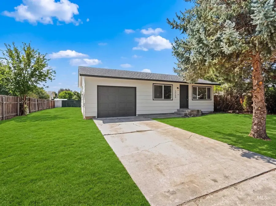 1305 N 2nd E, Mountain Home, ID 83647 - #3