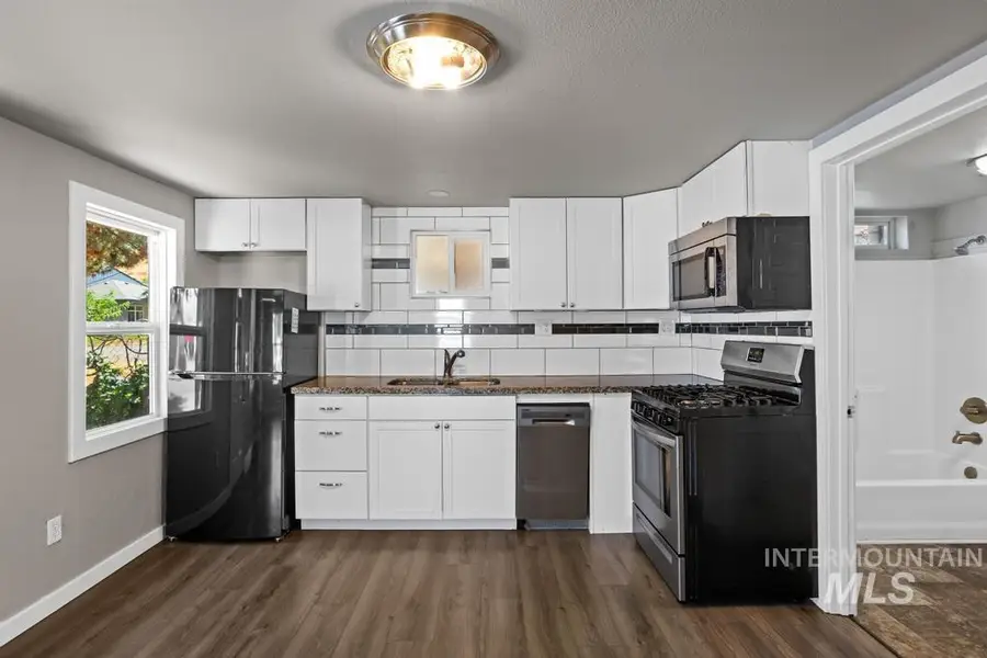 206 W 35th Street, Garden City, ID 83714 - #2