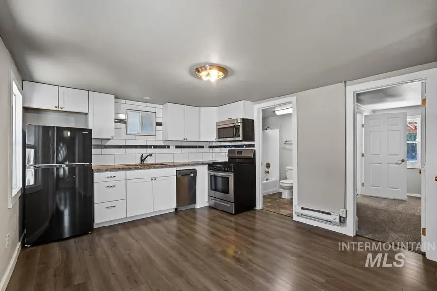 206 W 35th Street, Garden City, ID 83714 - #3