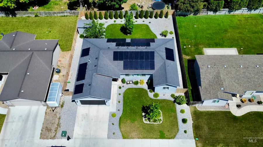 680 E 19th St, Burley, ID 83318 - #2