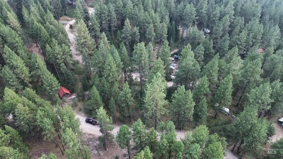 1291 Crown Point Pkwy, Cascade, ID 83611 - #3