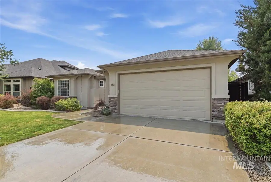 451 W Laughton Dr, Meridian, ID 83646 - #3