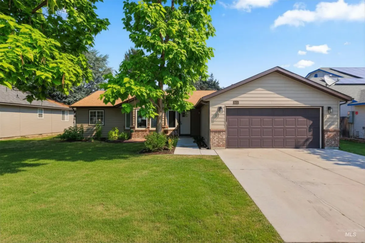 680 W Applegate St, Meridian, ID 83642 - #1