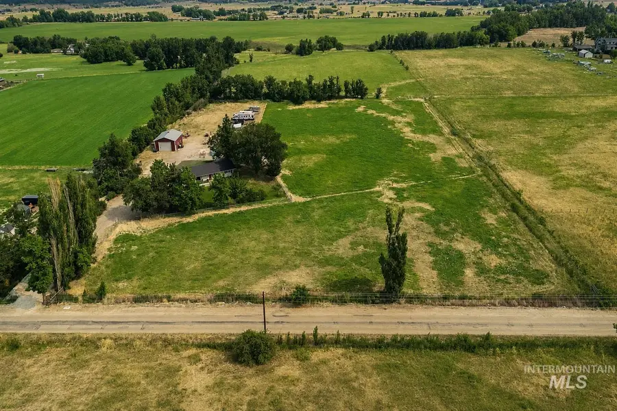 110 E Sales Yard Rd, Emmett, ID 83617 - #2