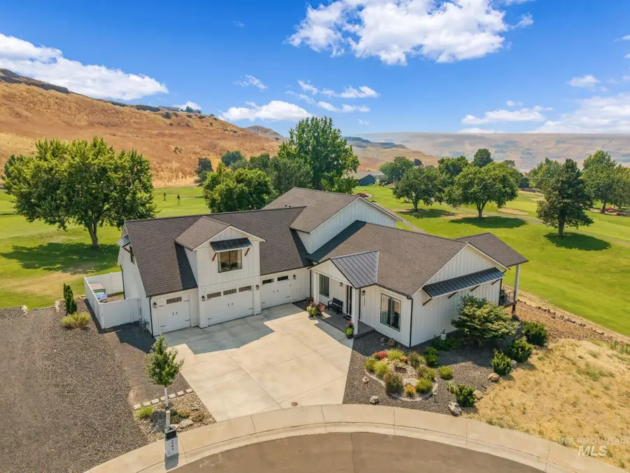 3986 Foothills Drive, Lewiston, ID 83501 - #2