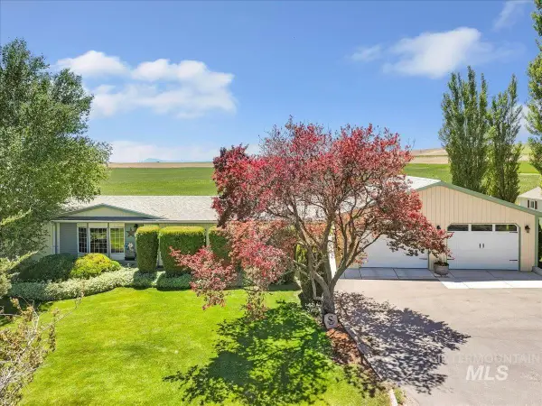 2225 E 1010 S, Hazelton, ID 83335
