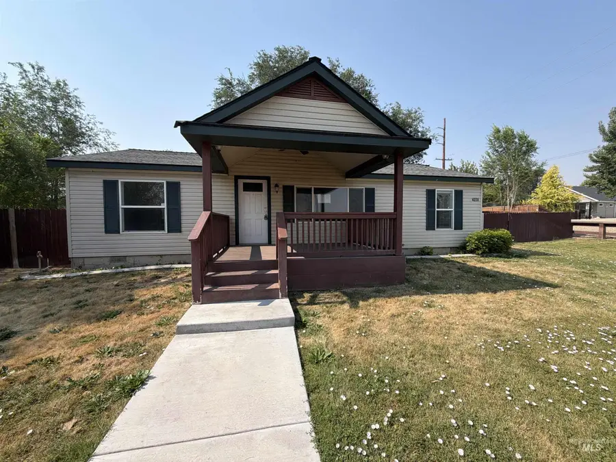4228 Happy Valley Rd, Nampa, ID 83686 - #2
