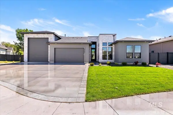 2368 N Annadale Pl, Eagle, ID 83616