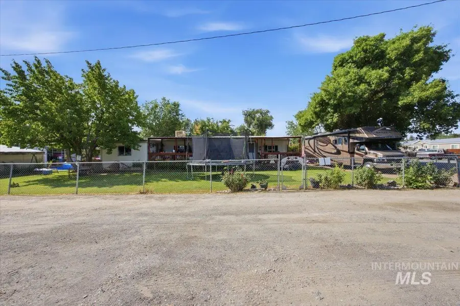 535 5th Ave W, Gooding, ID 83330 - #2