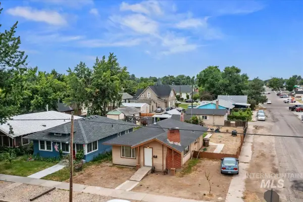 403 S Wardwell Ave, Emmett, ID 83617