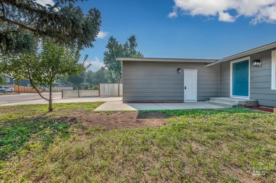 630 E 5th St, Emmett, ID 83617 - #2