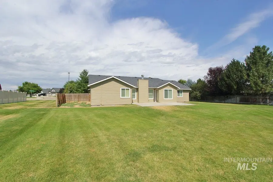 9138 S Red Delicious, Kuna, ID 83634 - #3