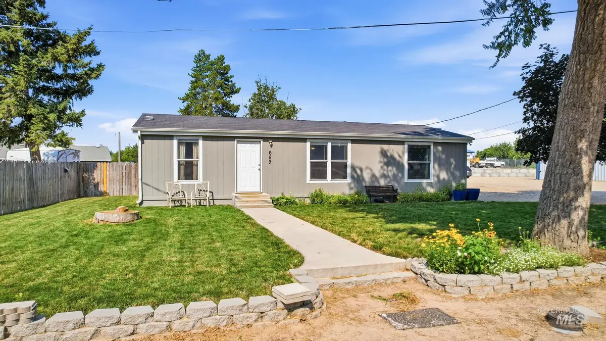 689 Notus Rd, Notus, ID 83656 - #1