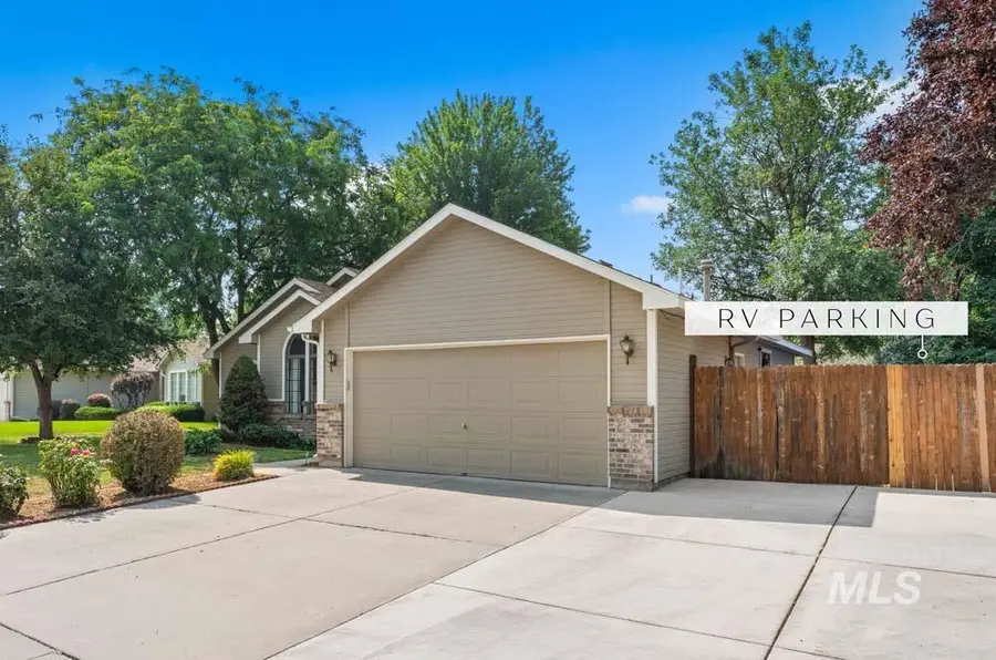 2317 W Rainfall St, Meridian, ID 83646 - #2