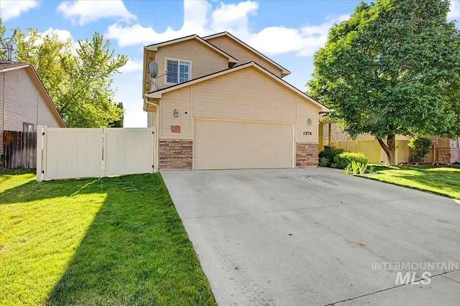 1574 S Glasgow, Nampa, ID 83686 - #3