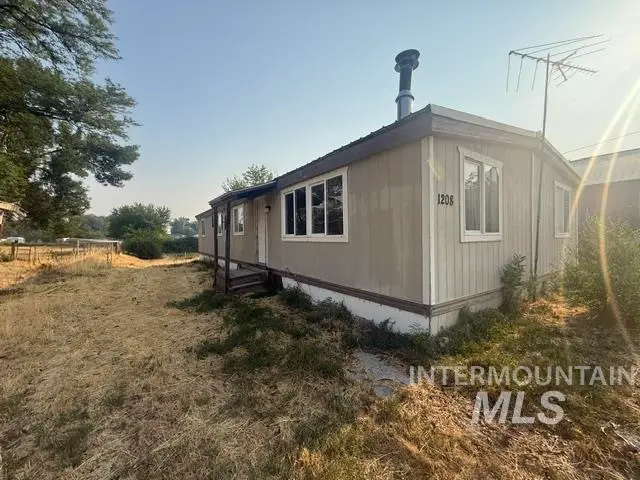 1208 W Galloway, Weiser, ID 83672 - #1