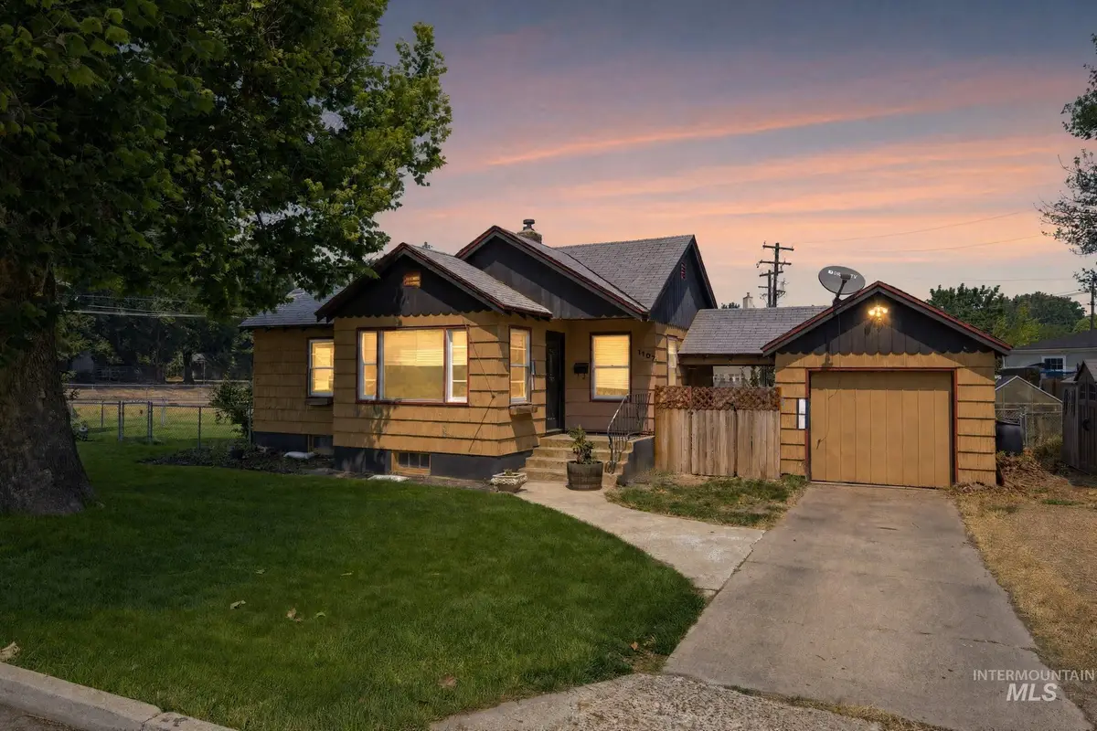 1107 E Logan Street, Caldwell, ID 83605 - #1