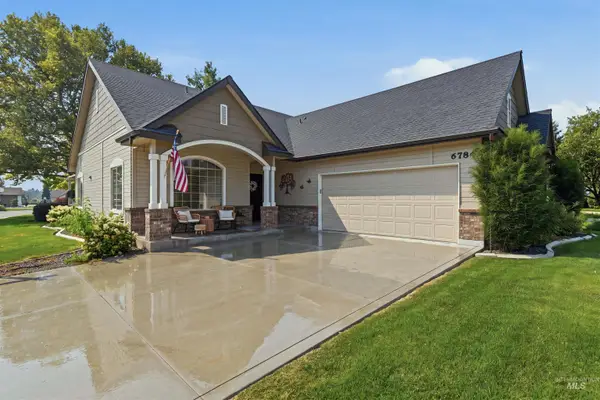 6784 E Greens, Nampa, ID 83687
