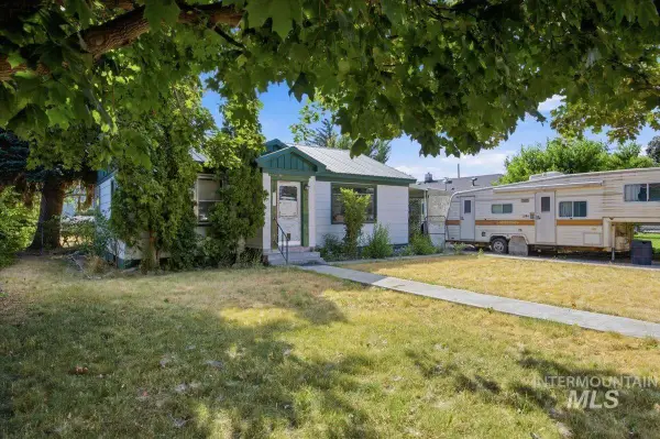 1234 Colorado St, Gooding, ID 83330