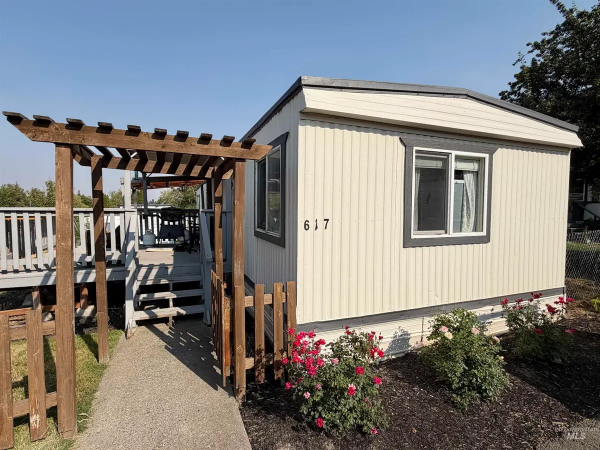 411 N Almon #617, Moscow, ID 83843 - #1