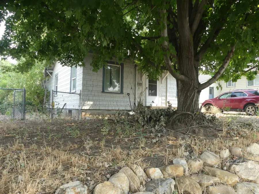 1307 17th St, Lewiston, ID 83501 - #3