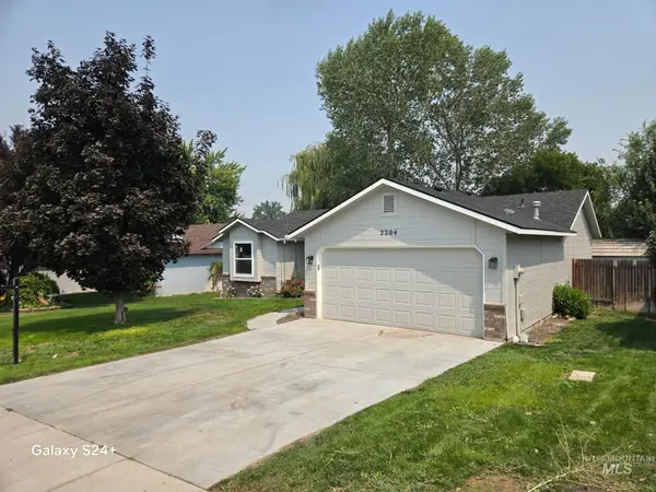 2204 S Ivy Street, Nampa, ID 83686