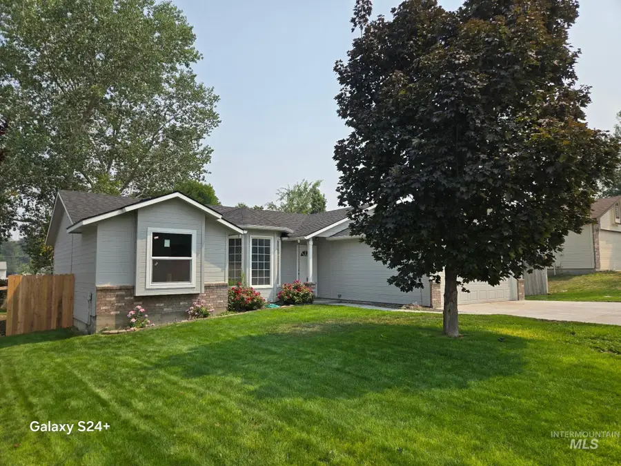 2204 S Ivy Street, Nampa, ID 83686 - #2