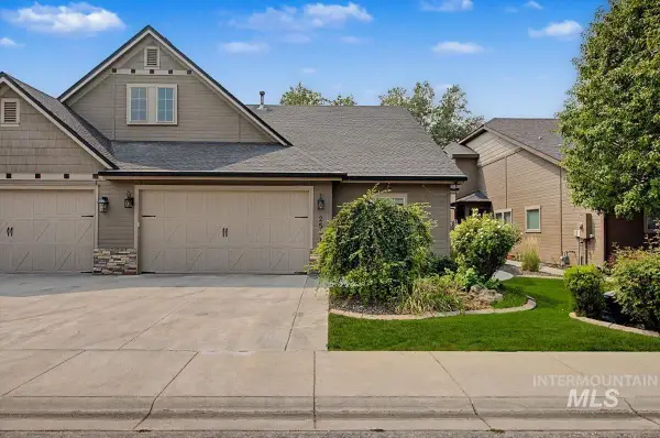 2561 E Satterfield Street, Meridian, ID 83646