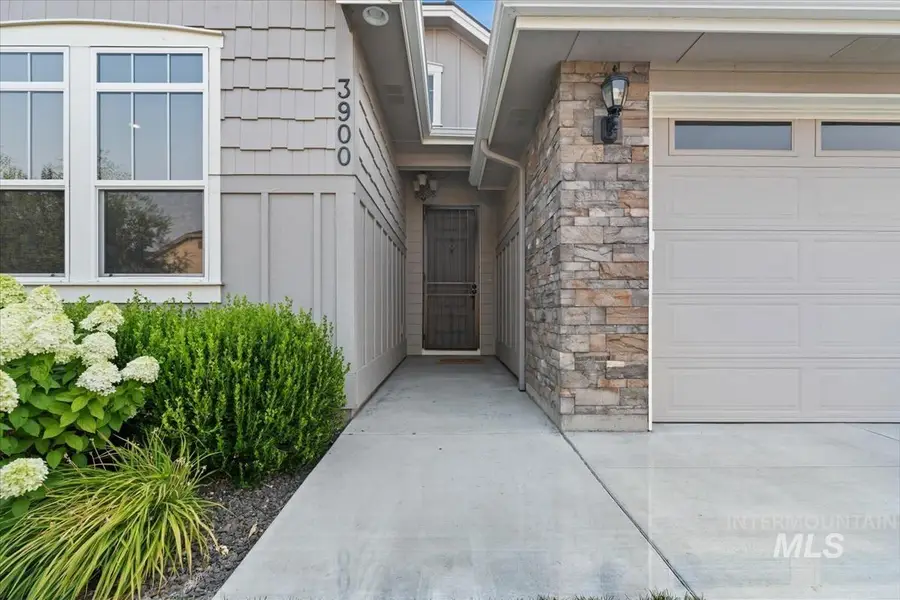 3900 S Lone Pine Ave, Meridian, ID 83642 - #3