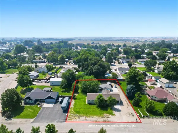 1699 Syringa Dr, Emmett, ID 83617
