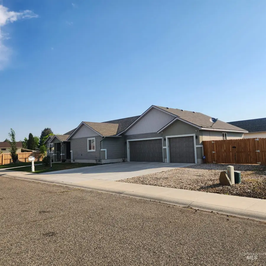 1536 Marie, Gooding, ID 83330 - #2