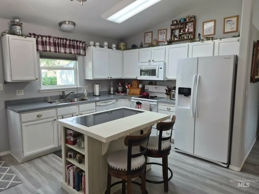 479 Crestview Dr., Twin Falls, ID 83301 - #3