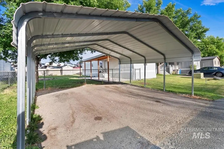 907 Round Valley St, Nampa, ID 83687 - #3