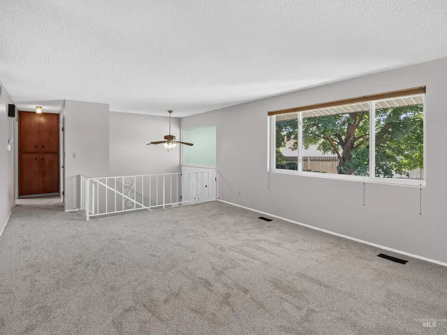 2590 S Cloverdale Rd, Boise, ID 83709 - #3
