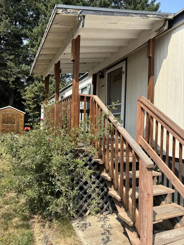 3175 Tomer Rd #25, Moscow, ID 83843