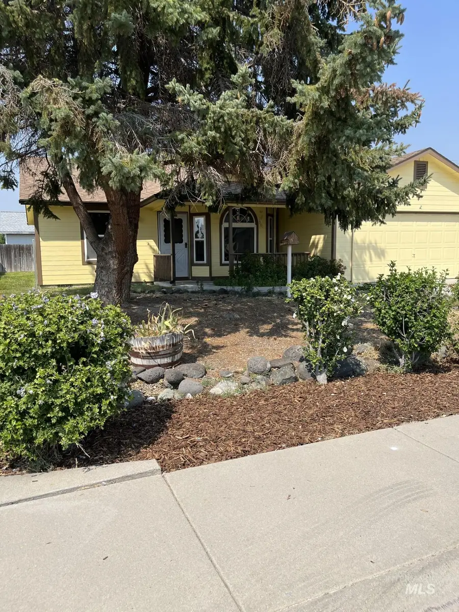 1801 Silver Dr, Nampa, ID 83686 - #2
