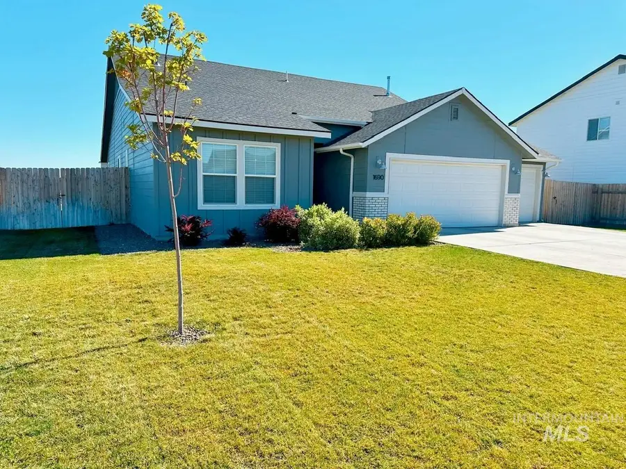 1690 SW Miner St, Mountain Home, ID 83647 - #2