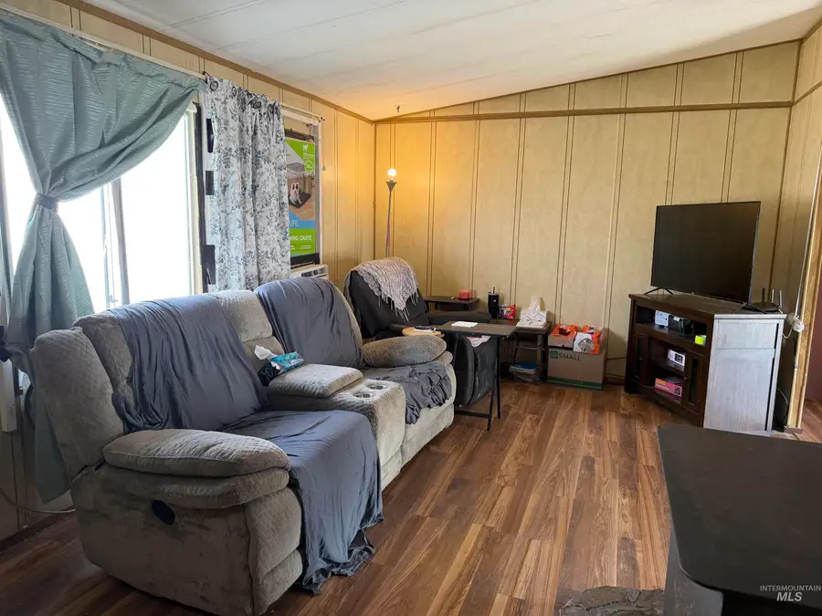 265 E 10th N, Mountain Home, ID 83647 - #2