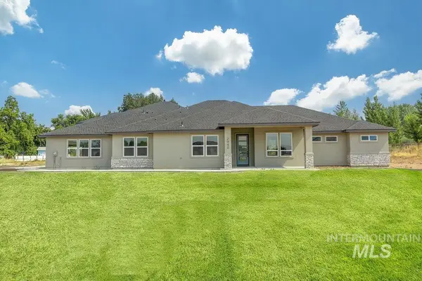 2940 Cottonwood Ln, Emmett, ID 83617