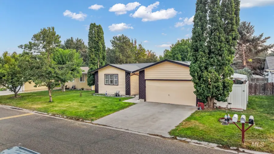 246 Avenida Del Rio Dr, Twin Falls, ID 83301 - #2