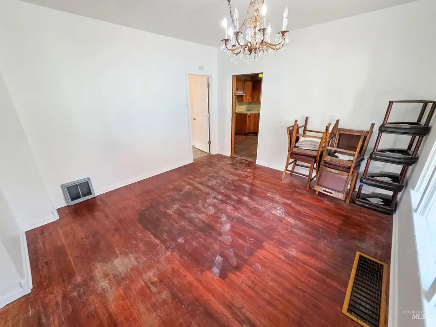 816 10th Ave, Lewiston, ID 83501 - #3