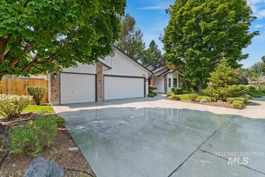 3787 E Shady Glen Dr, Boise, ID 83706 - #3