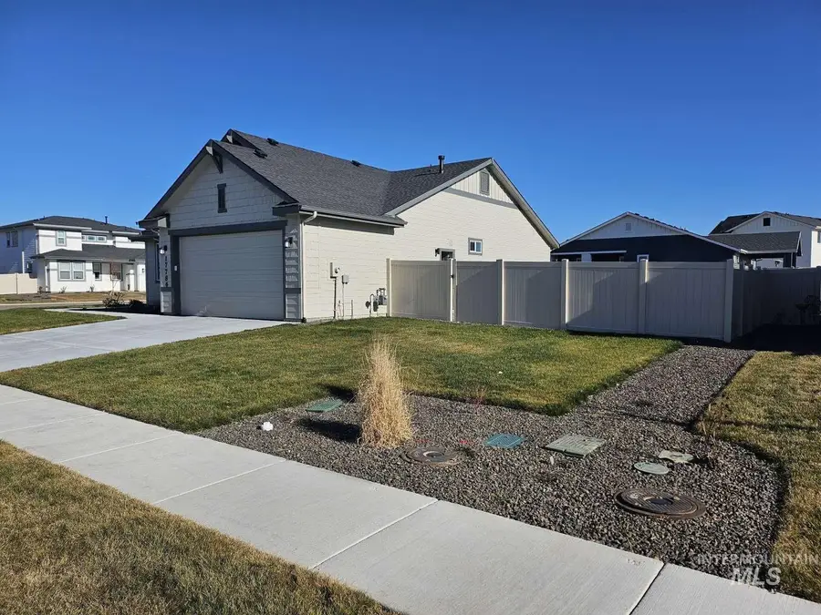 17786 N Peltzer Ave, Nampa, ID 83687 - #3