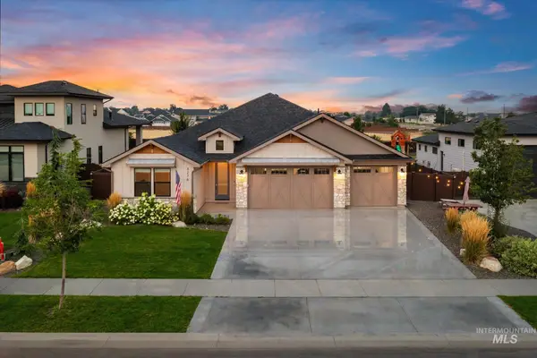 3276 N Fire Flower Ave, Star, ID 83669