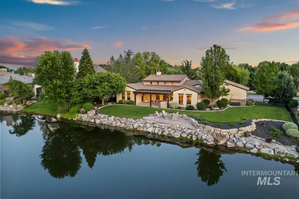 966 W Watersford, Eagle, ID 83616