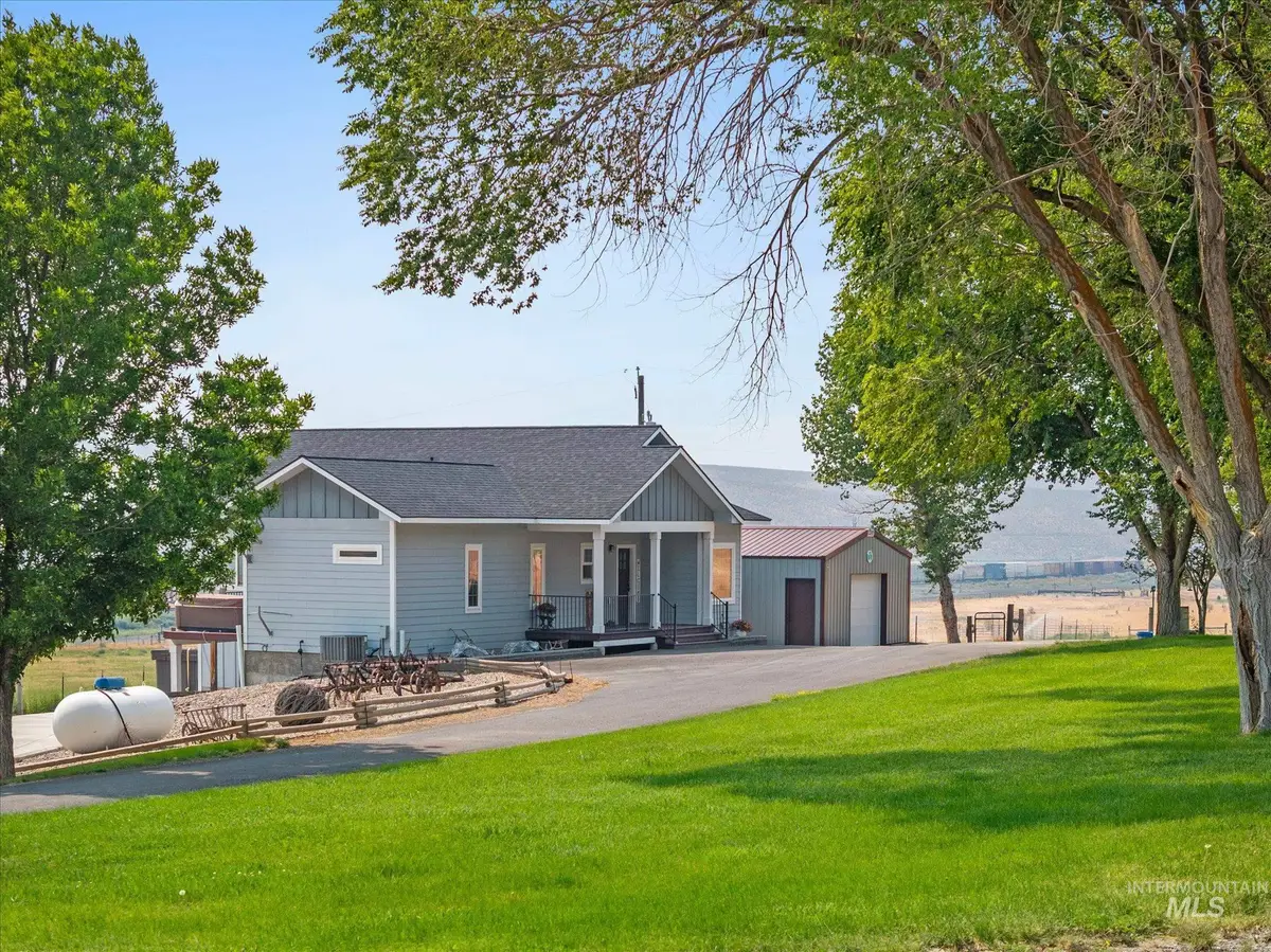 38789 Old Hwy 30, Baker City, OR 97814 - #1