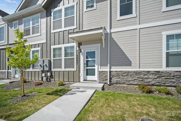 5855 S Carlburg Ln, Boise, ID 83709