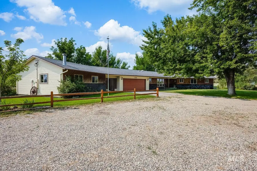 1769 W Central Rd, Emmett, ID 83617 - #2